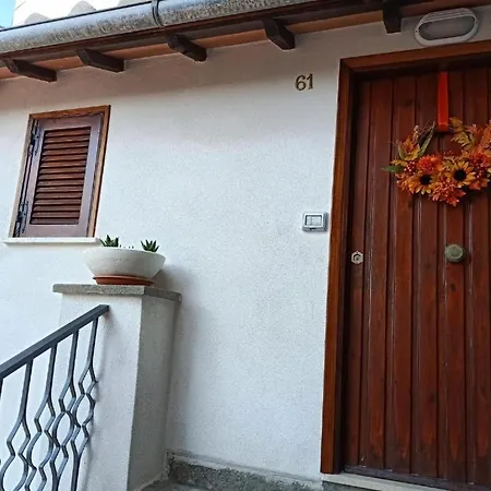 La Casetta Dell'Orologio Capodimonte Exterior photo